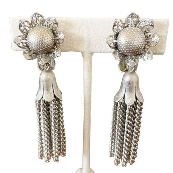 Vintage Rare Unique Sunflower Chain Tassel Dangle Clip Earrings Silver Metal - Picture 1 of 10